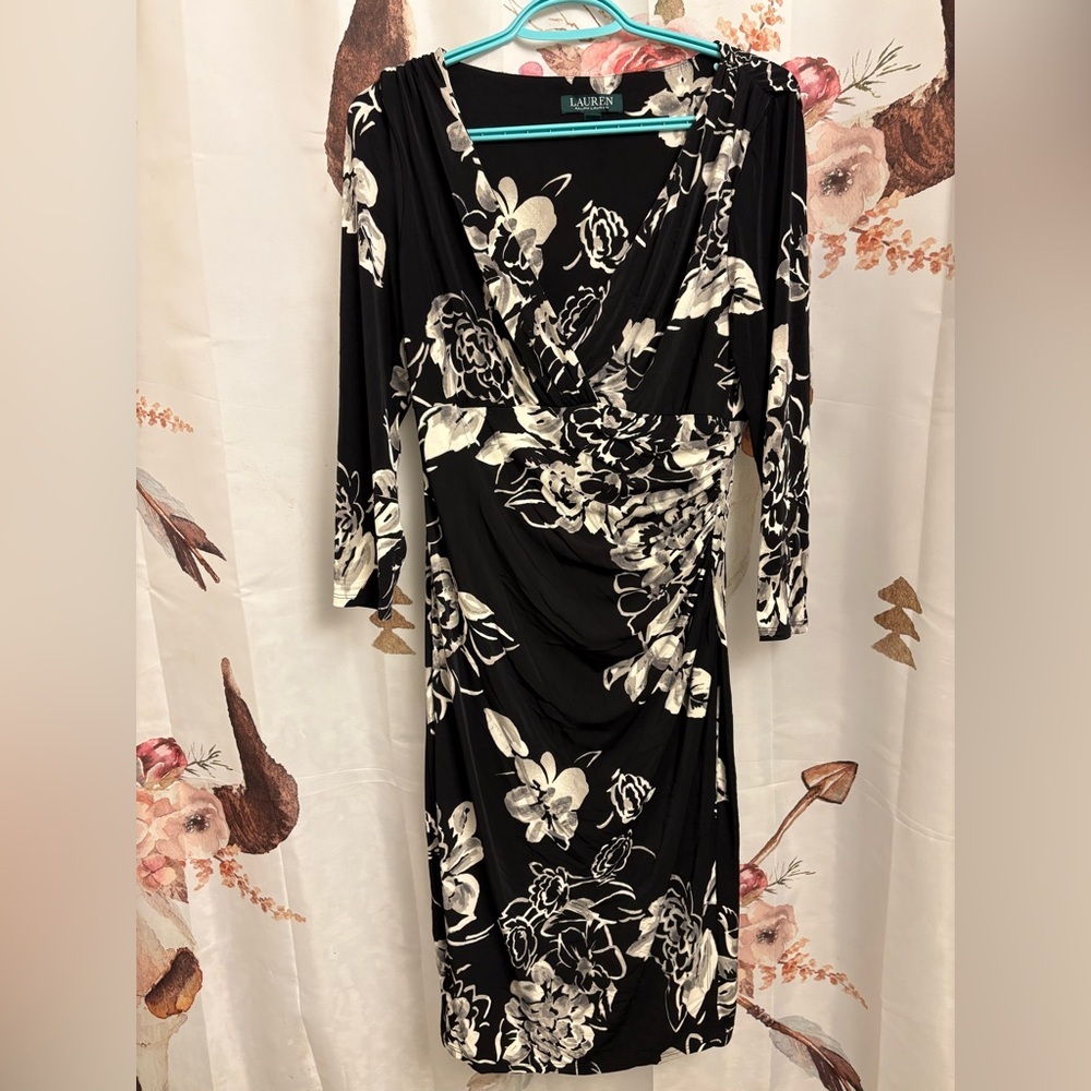 Small Black and White Floral Dress​